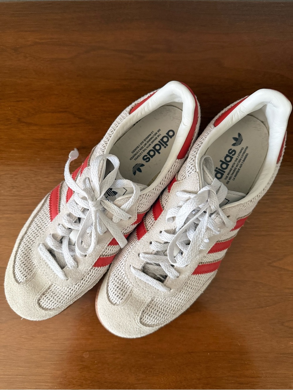 adidas Cream and Red Low-Top Sneakers - Picture 4 of 5